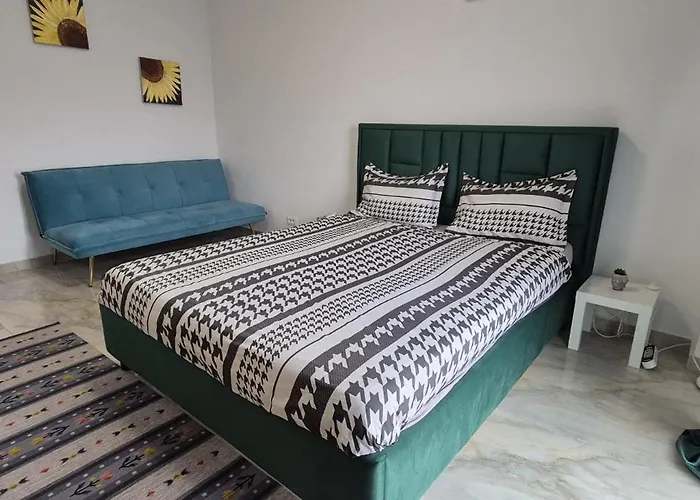 Marble Apartment Bucharest